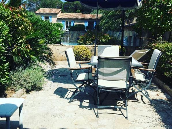 Hotel Jas Neuf Sainte-Maxime Szoba fotó