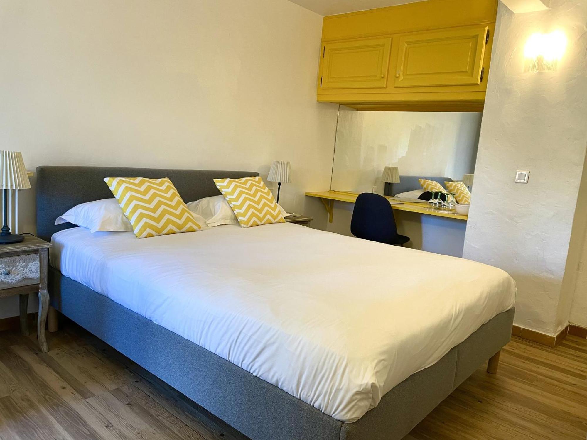 Hotel Jas Neuf Sainte-Maxime Szoba fotó