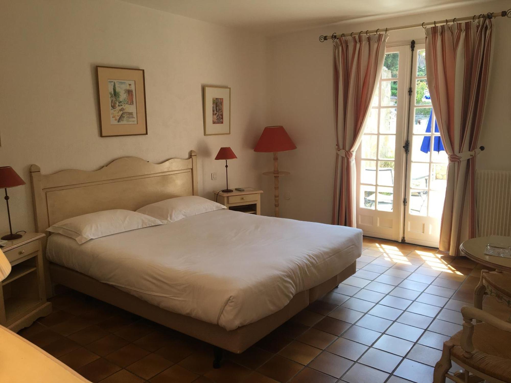Hotel Jas Neuf Sainte-Maxime Szoba fotó