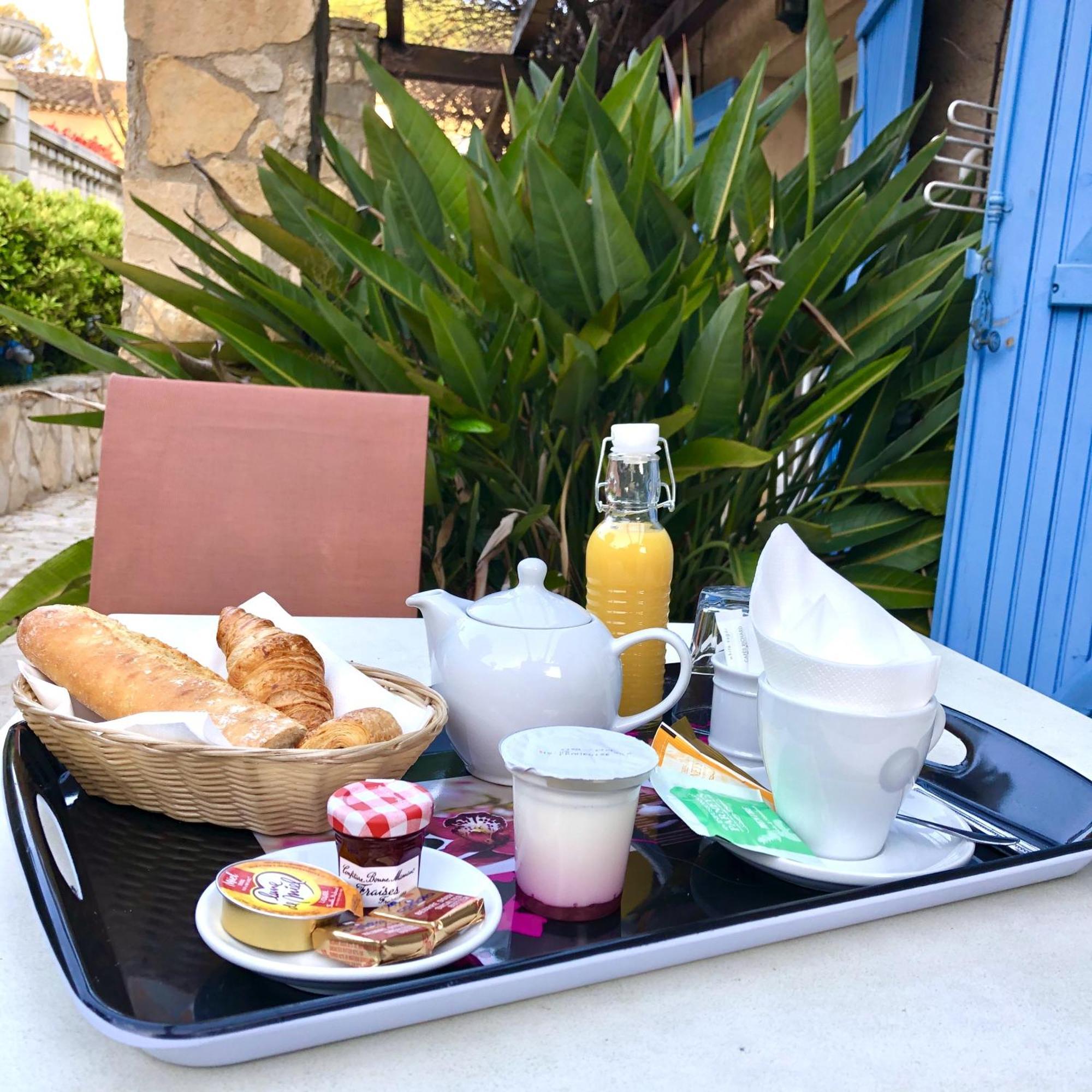 Hotel Jas Neuf Sainte-Maxime Kültér fotó